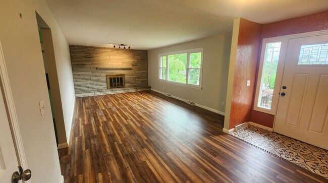 Foto del edificio - Washington - 3 Bedroom 1 Bathroom - Update...