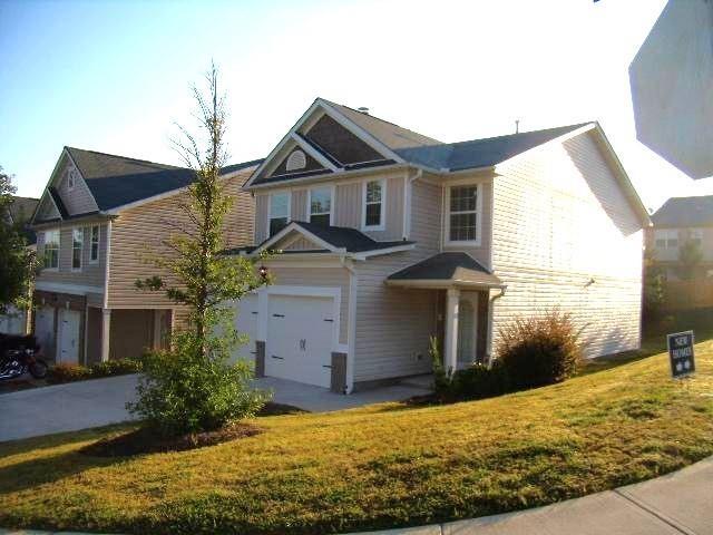 Foto del edificio - 102 Hidden Creek Dr