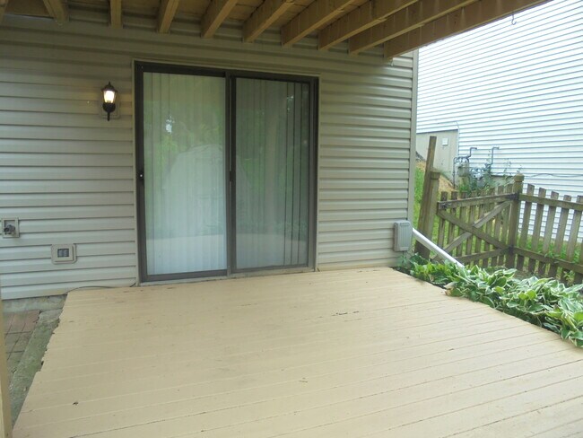 Foto del edificio - 1114 Stratford Ln