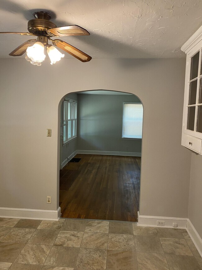 Foto del edificio - 4001 N Cherry St