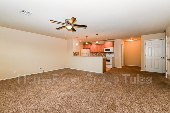 Building Photo - 3509 E Emmitsburg Pl