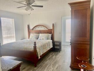 Building Photo - 5604 Beach Dr