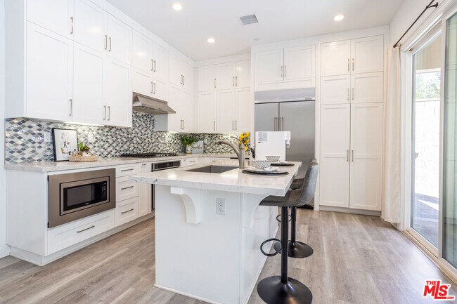 Foto del edificio - 20621 W Chestnut Cir