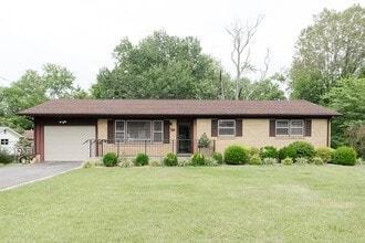 Building Photo - 801 Sunny Ln