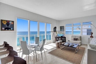 Building Photo - 6917 Collins Ave