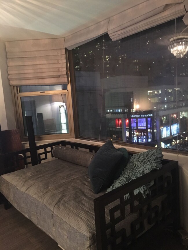 ADDITIONAL BEDROOM - 535 N Michigan Ave