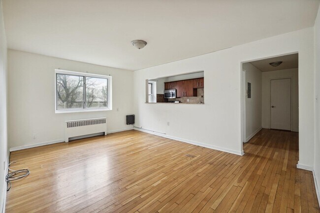 Building Photo - 210 Woodcliff Ave