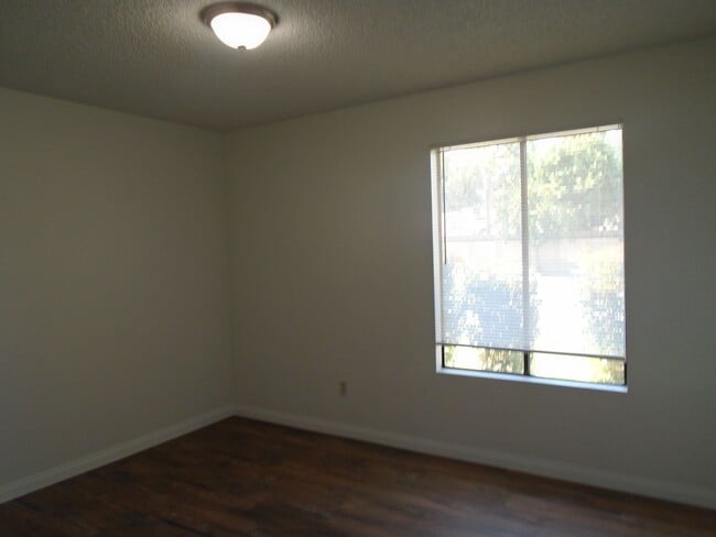 Foto del edificio - 6812 N Half Moon Dr