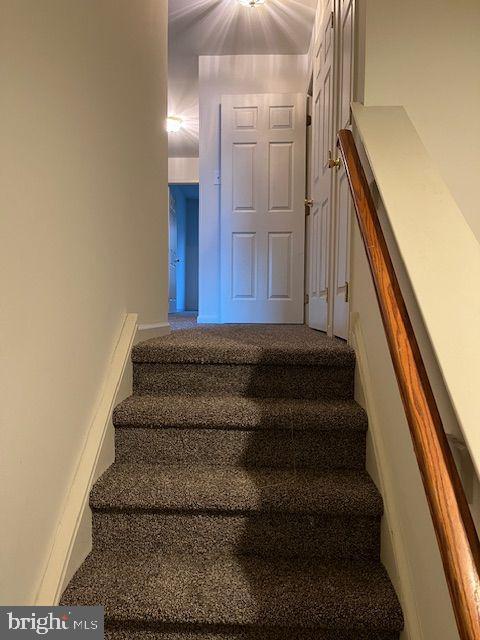 Foto del edificio - 103 Dobson Ct