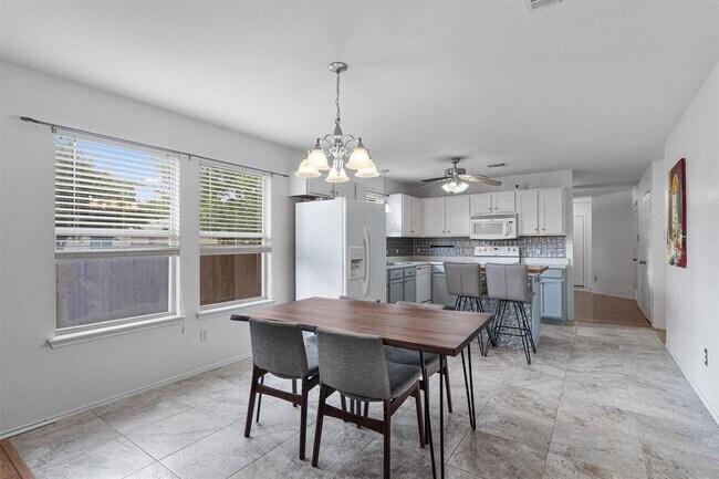 Building Photo - 5521 Liberton Ln