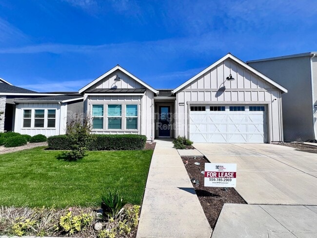 Building Photo - 2321 S Purdue Ave