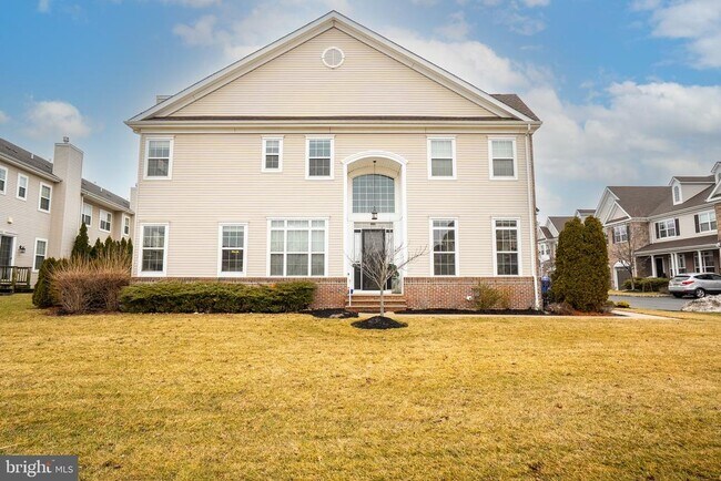 Building Photo - 1802 Yearling Ct