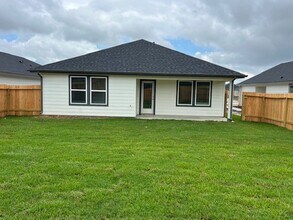 Building Photo - 1006 Perezia Ct