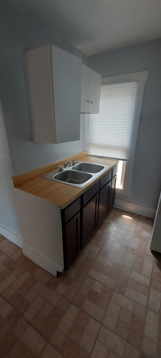 Building Photo - 436 Wood Street, Unit 436-3
