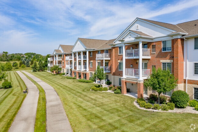 Building Photo - Highlands at Wildwood Lake Apartments 55+
