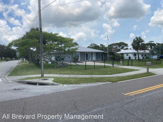 Building Photo - 3 br, 2 bath House - 2840 Pineapple Ave