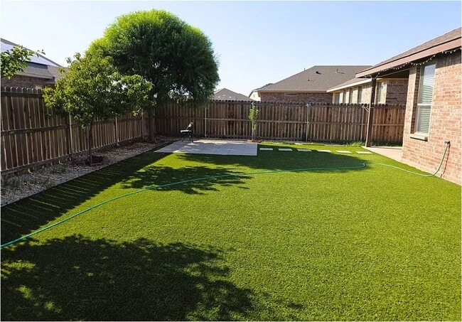 Foto del edificio - 6911 Brisco Rd