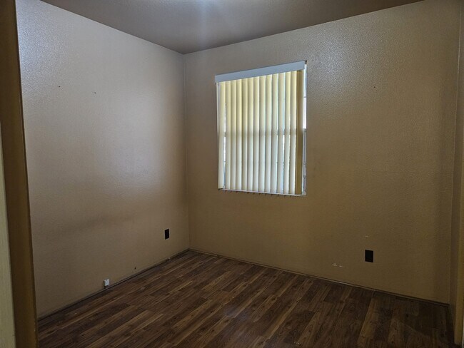Foto del edificio - 2228 Tinder Ct