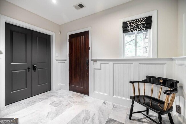 Foto del edificio - 470 Hamilton St SE