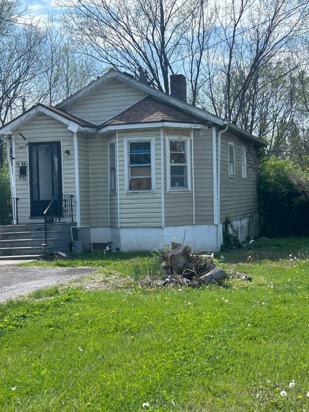 Photo - 1847 N 56th St (East St. Louis, IL)