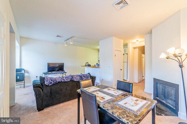 Foto del edificio - 260 S 9th St