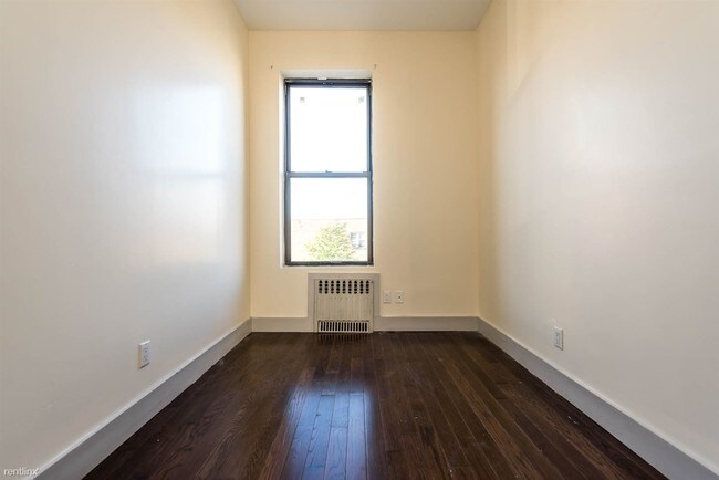 Foto del edificio - 24 Wilson Ave