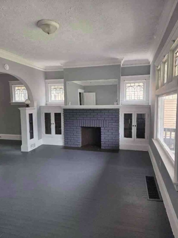 Building Photo - 11501 Continental Ave