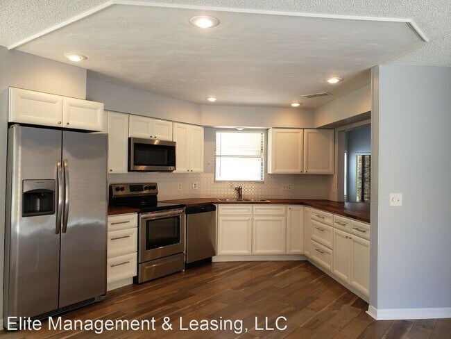 Foto del edificio - 3 br, 2.5 bath House - 7246 Della Dr.