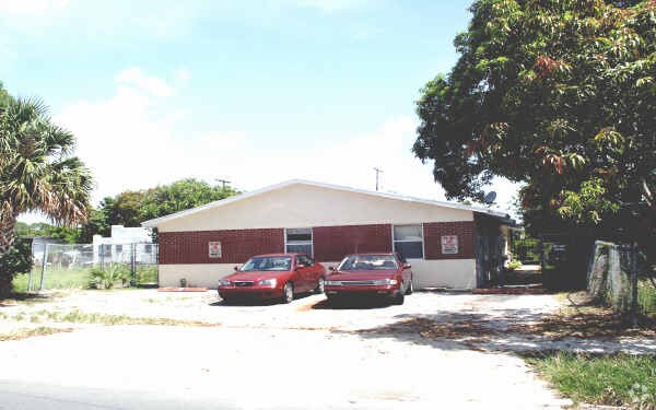 Primary - 408 10th St