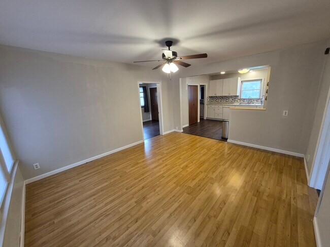 Sala de estar - 1729 2nd St