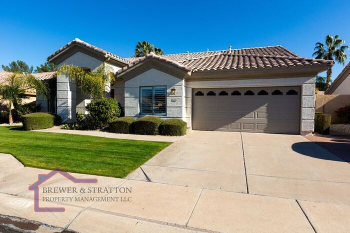 Primary Photo - 1344 W Rockrose Way - 4 BR, 2 BA + den - A...