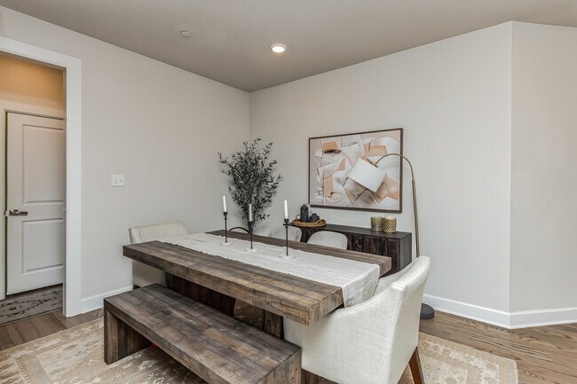 Foto del edificio - 4205 Spruce Rd