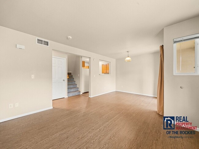 Building Photo - Amazing 3 bed, 3.5 bath Condo in Rigden Farm!