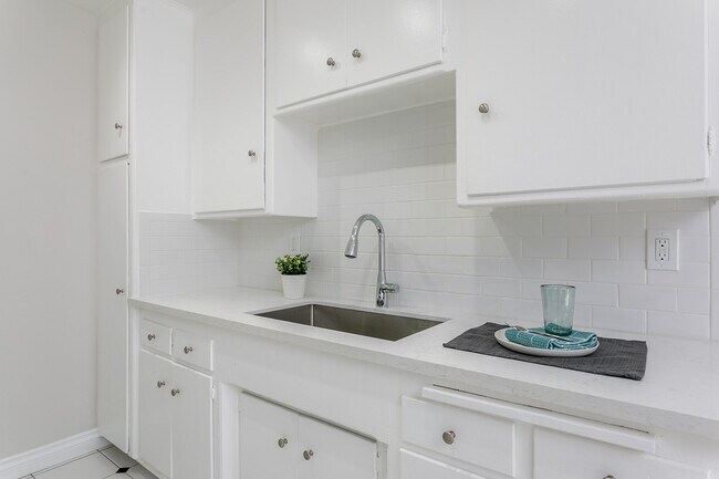 502 Naranja # 12 Planta alta - Orange Point Apartments