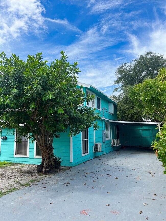 Foto del edificio - 10828 NE 4th Ave
