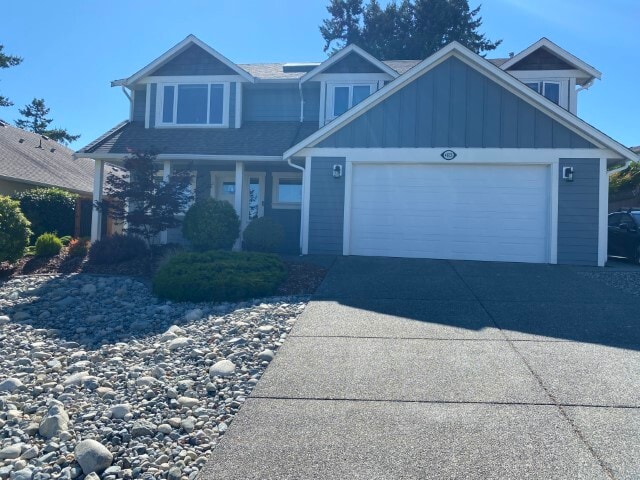Photo principale - 4823 Vista View Crescent
