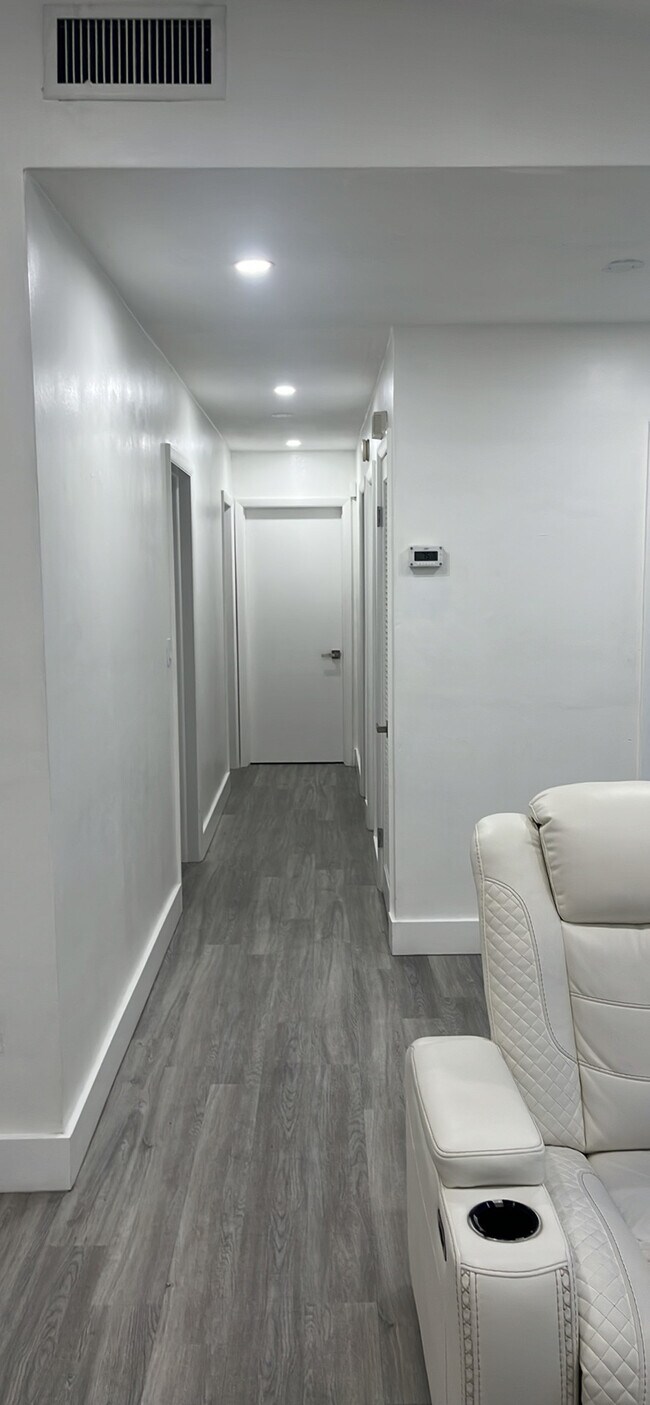 Building Photo - 11105 SW 156th Terrace