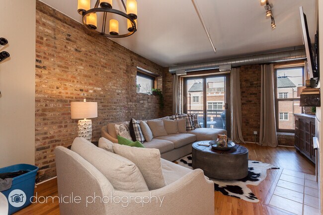 Foto del edificio - 1735 W Diversey Pky