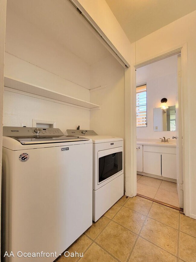 Building Photo - 4 br, 2.5 bath House - 94-414 Kapuahi St #24
