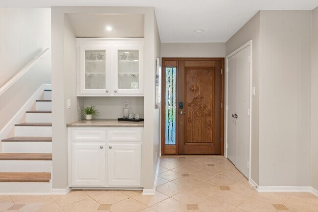 Foto del edificio - 1936 Foxtail Pl