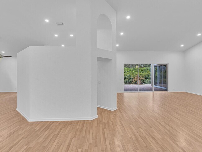 Foto del edificio - 3420 Washington Ln