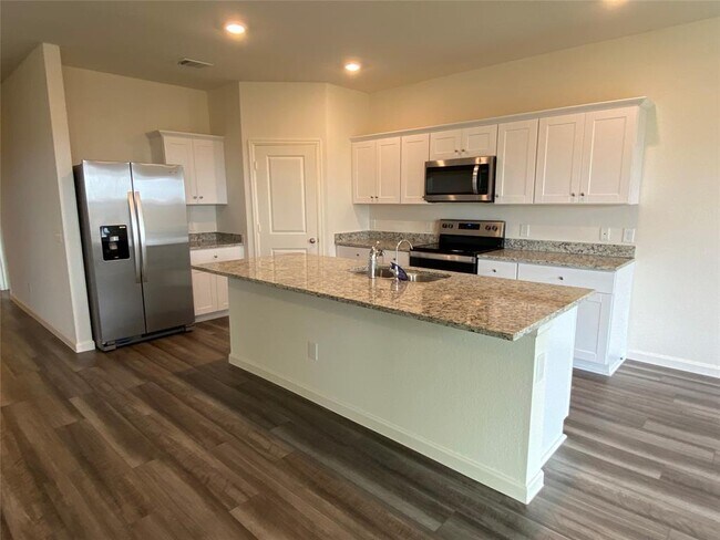 Foto del edificio - 4100 Scarlet Oaks Dr