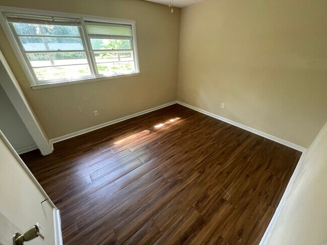 Foto del edificio - 223 S Edgewood Dr