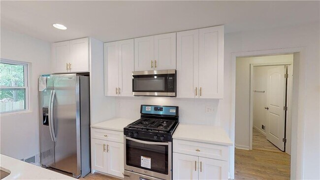 Building Photo - 2071 Nettie Ct