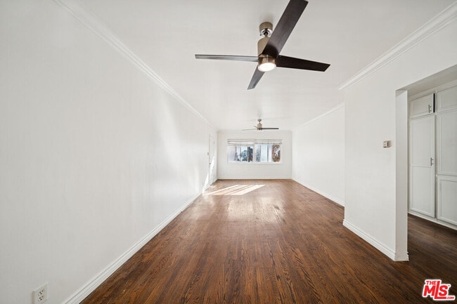 Foto del edificio - 3652 Carmona Ave