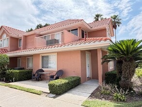 Building Photo - 8402 Waterview Way