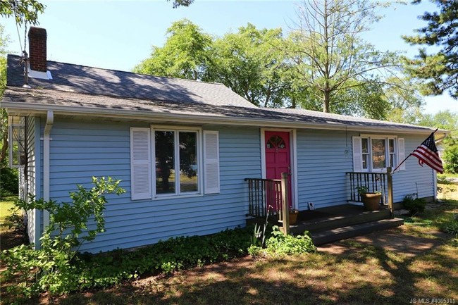 Building Photo - 604 Parkside Ave