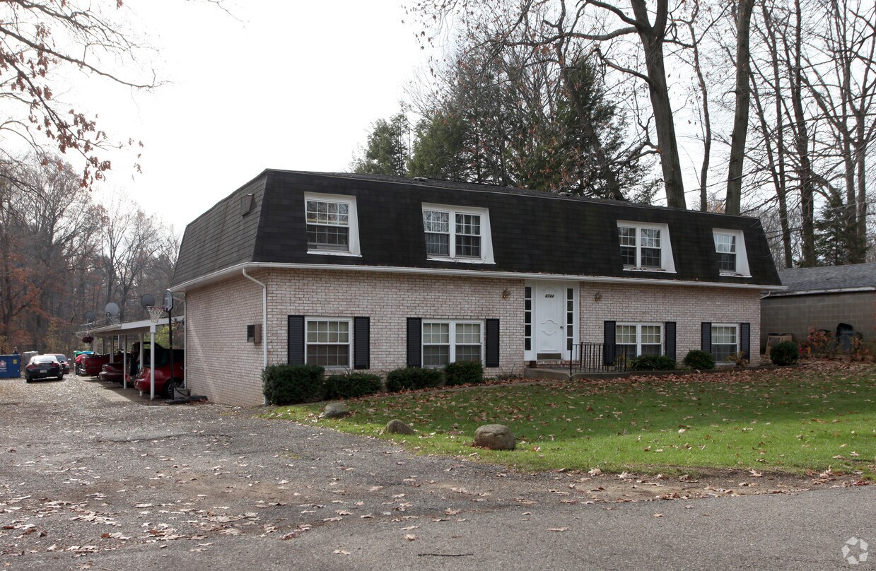 4744 Mohr St NW, Canton, OH 44708 - Apartments in Canton, OH ...