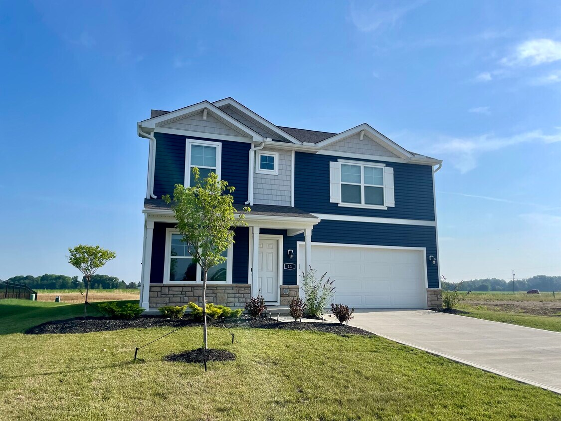 Foto principal - 8 Cider Mill Dr