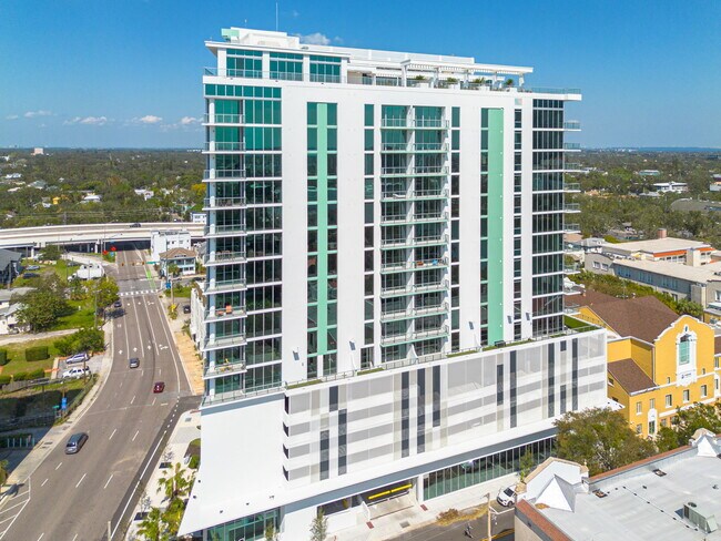 Foto del edificio - 777 3rd Ave N